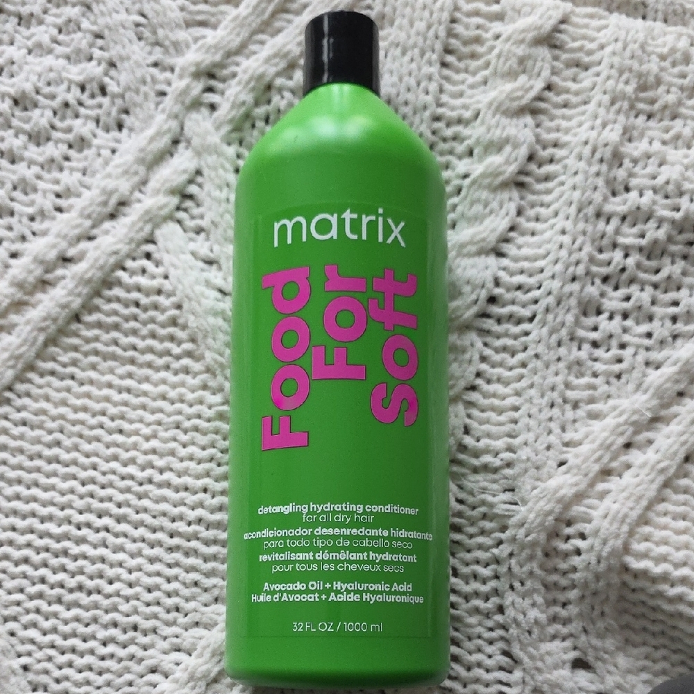 Matix Food For Soft Conditioner Green with Pink Text